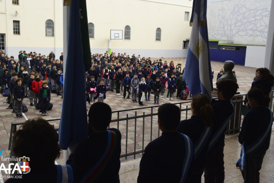 Homenaje al Gral. San Martín - Nivel Primario - Colegio San José Tandil