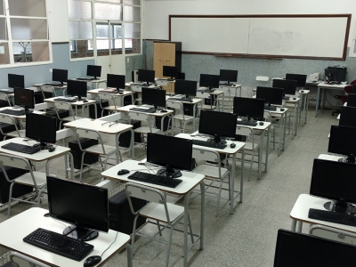 Aula de informática del Nivel Secundario - Colegio San José Tandil